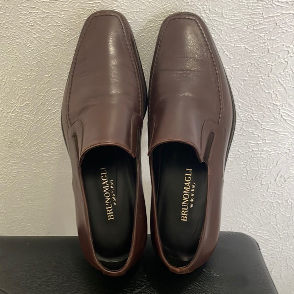 🔥🚨💥FLAAH SALE🔥💥🚨Bruno Magli mens authentic leather slip on